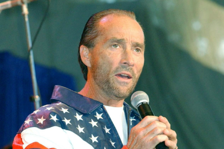 Lee Greenwood Net Worth: A Deep Dive into the Country Music Legend’s Journey